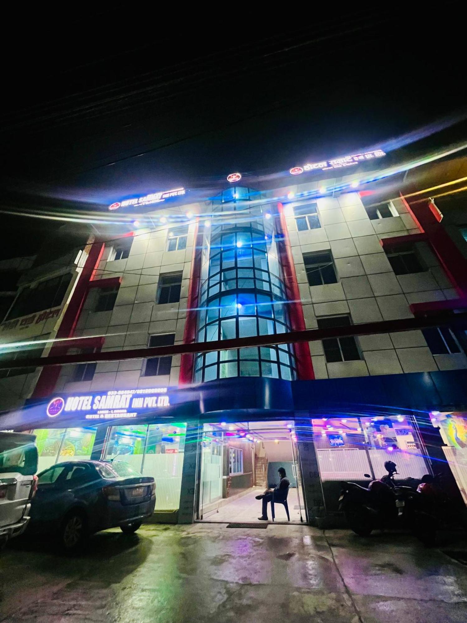 Hotel Samrat Inn Pvt Ltd Lahan Exterior photo